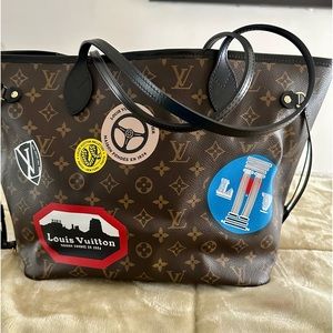 Barely carried! Limited edition world tour,Like new